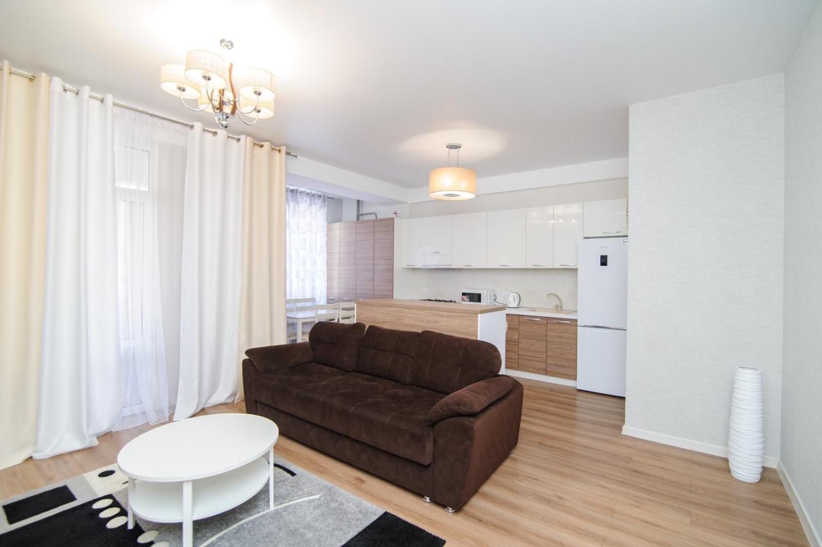 Extra Grand Lev Tolstoi Two Bedrooms Кишинів Екстер'єр фото